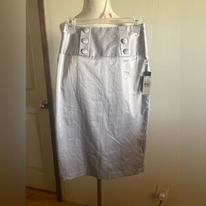 Elegant silver Button-Detail Skirt